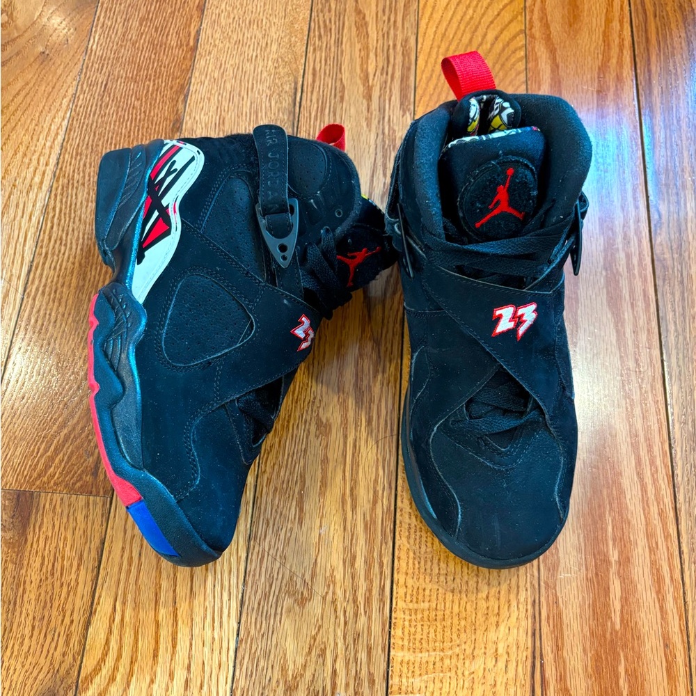 Jordans size 5y ( Kids unisex)